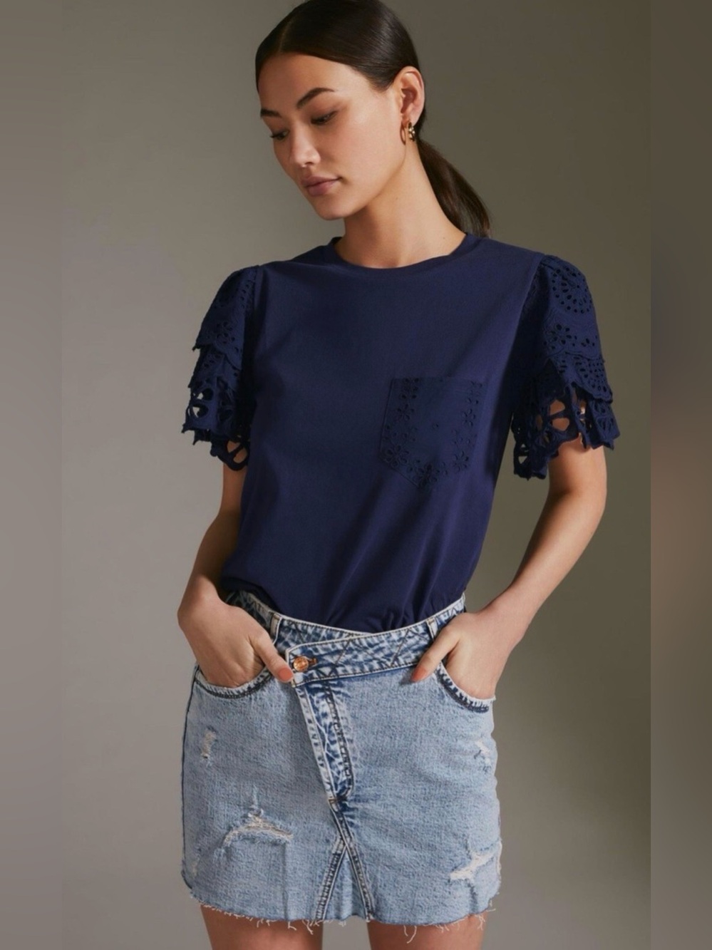 Forever That Girl Old Money Eyelet Ruffle Sleeve Pocket T-Shirt Womens Medium